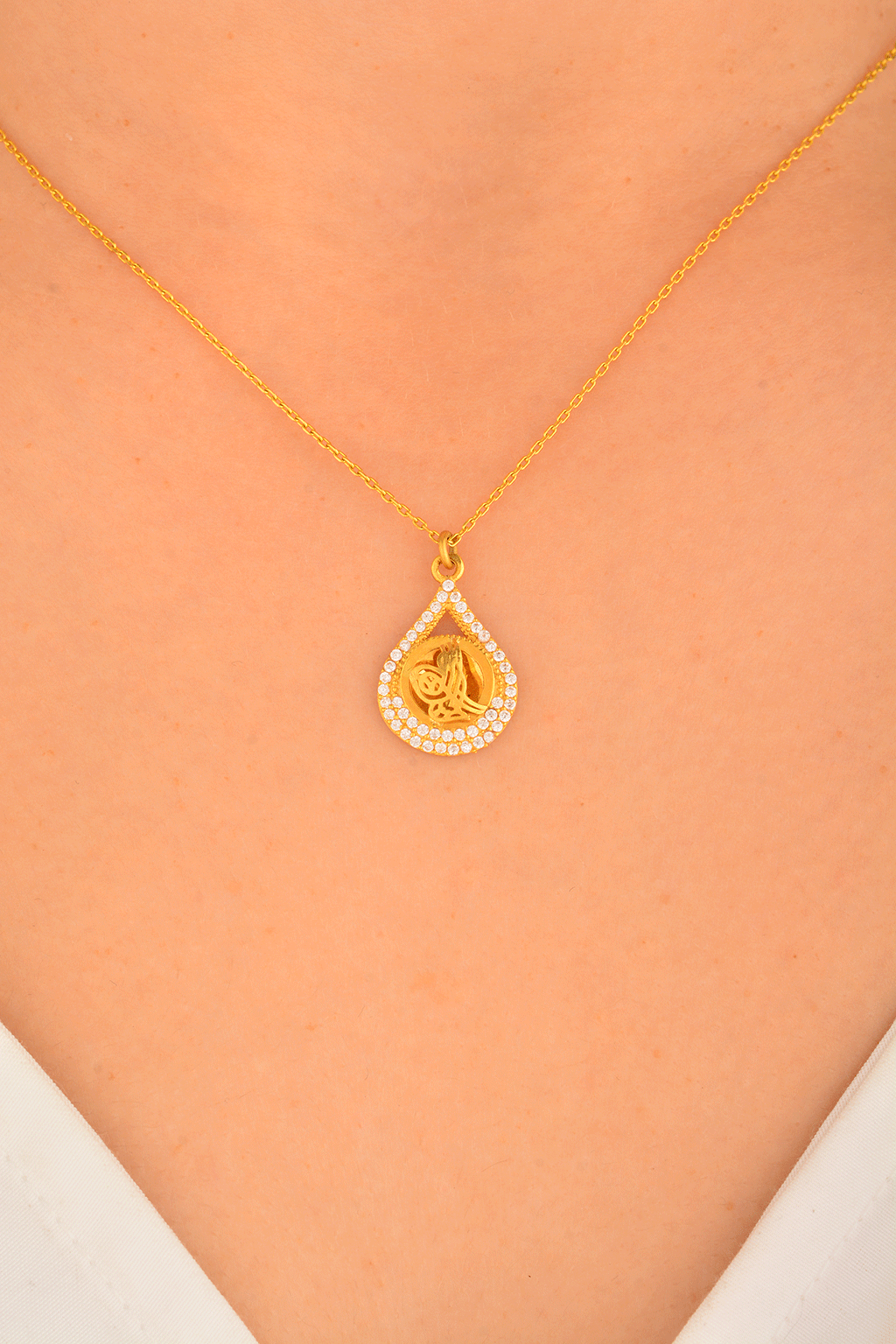 Cebeci 14 Ayar Tuğralı Damla Altın Kolye