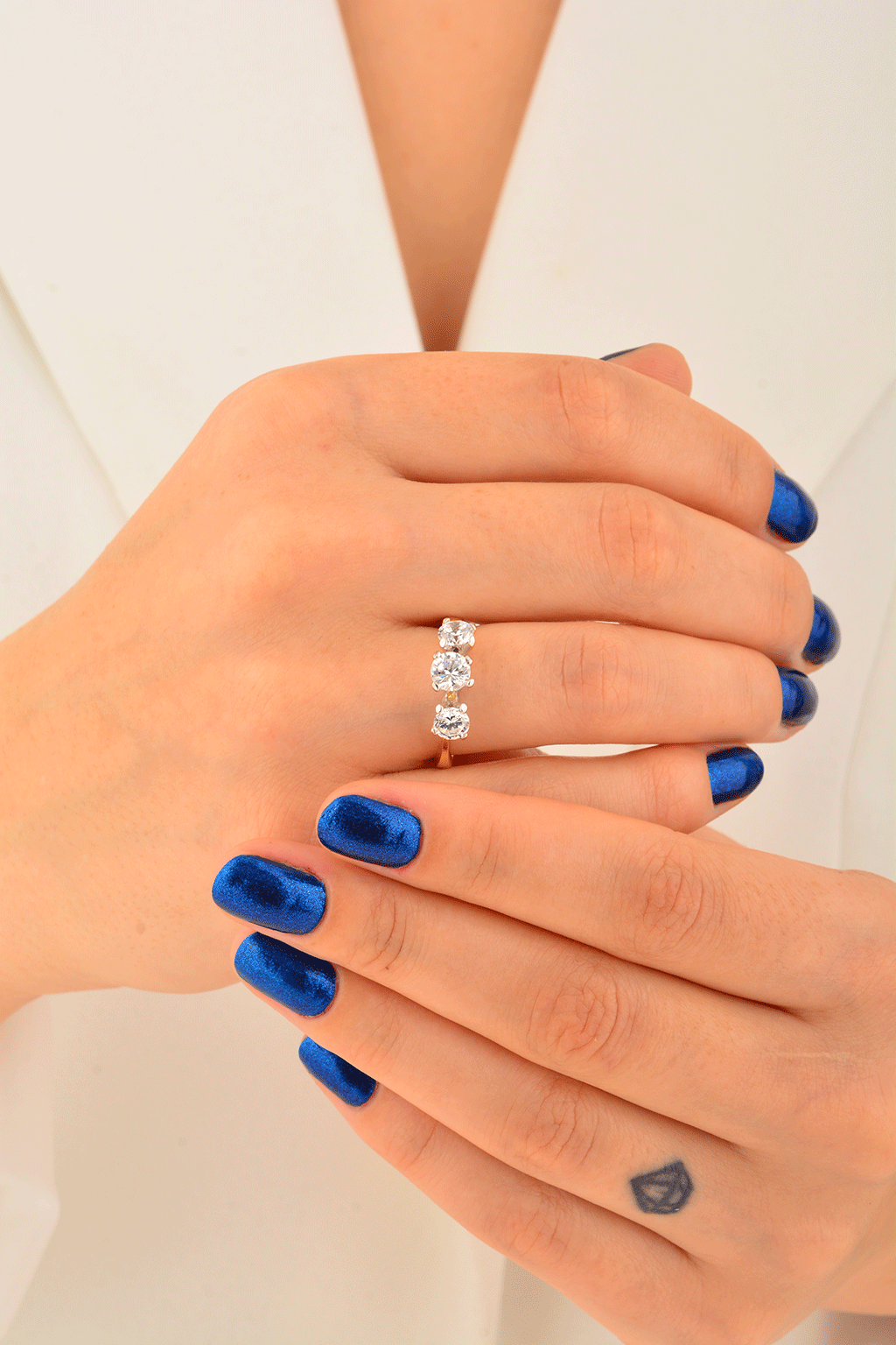 Cebeci 14 Ayar Üç Taşlı Altın Yüzük