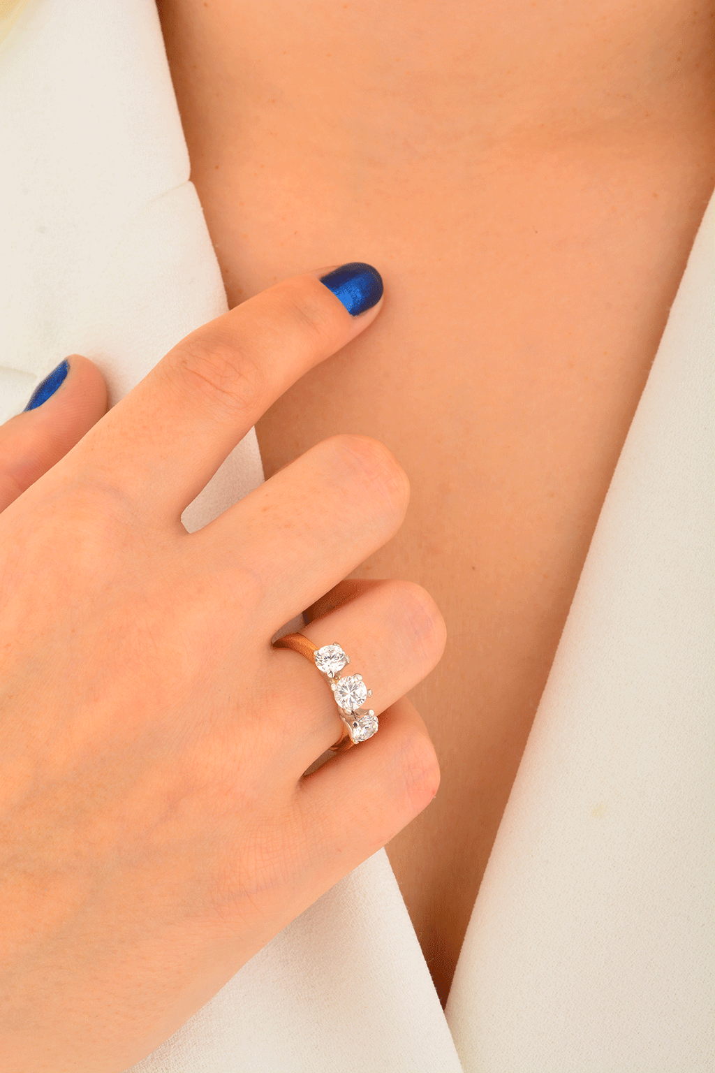 Cebeci 14 Ayar Üç Taşlı Altın Yüzük