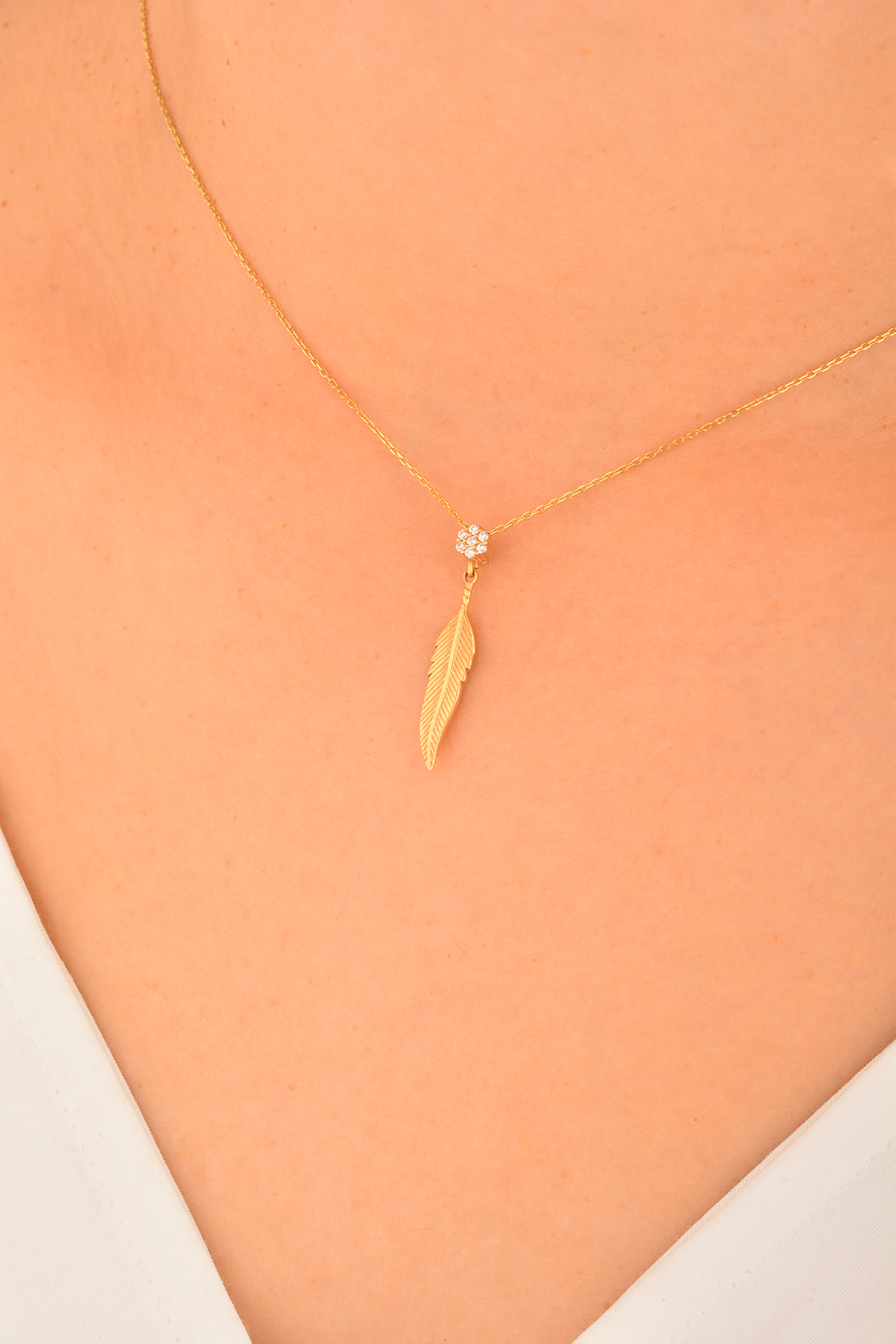 Cebeci 14 Ayar Yaprak Altın Kolye