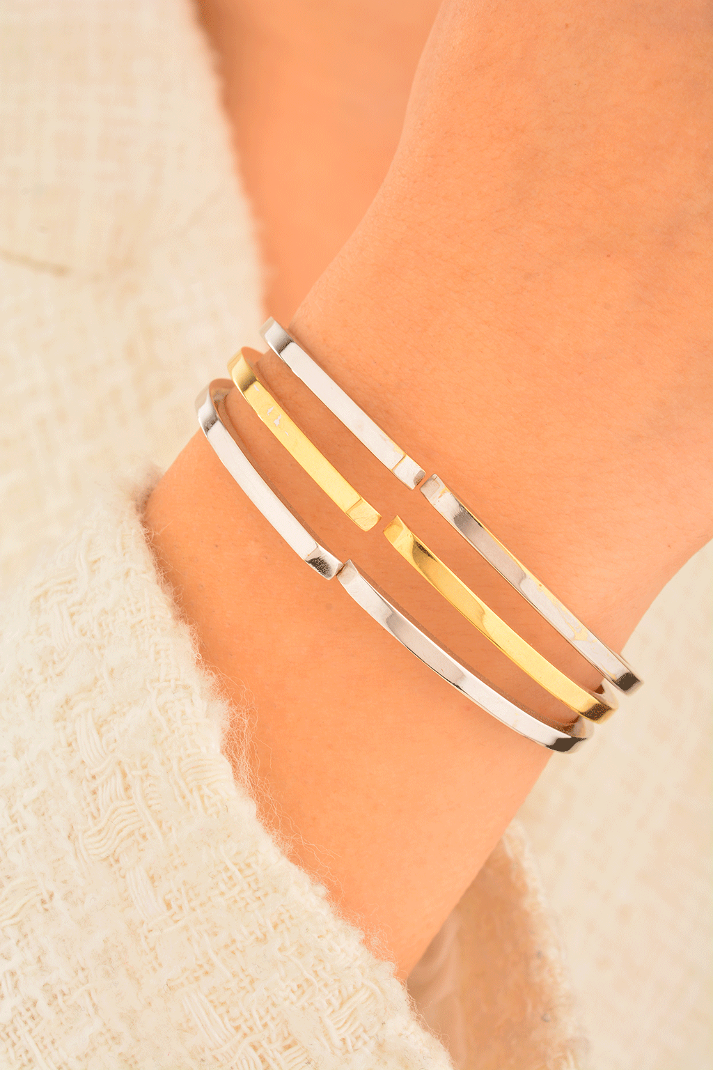 Cebeci 14 Ayar Çift Renk Kaburga Kelepçeli Altın Bilezik