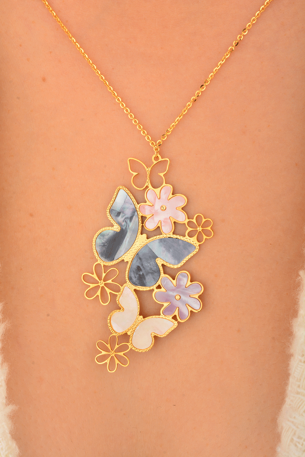 Cebeci 14 Ayar Kelebekli Altın Kolye