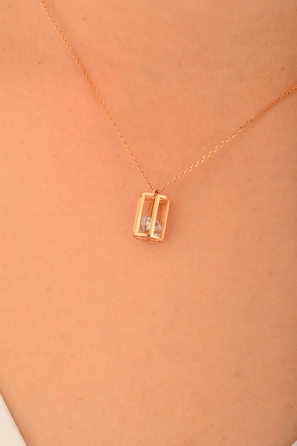 Cebeci 14 Ayar Rose Taşlı Kafes Altın Kolye