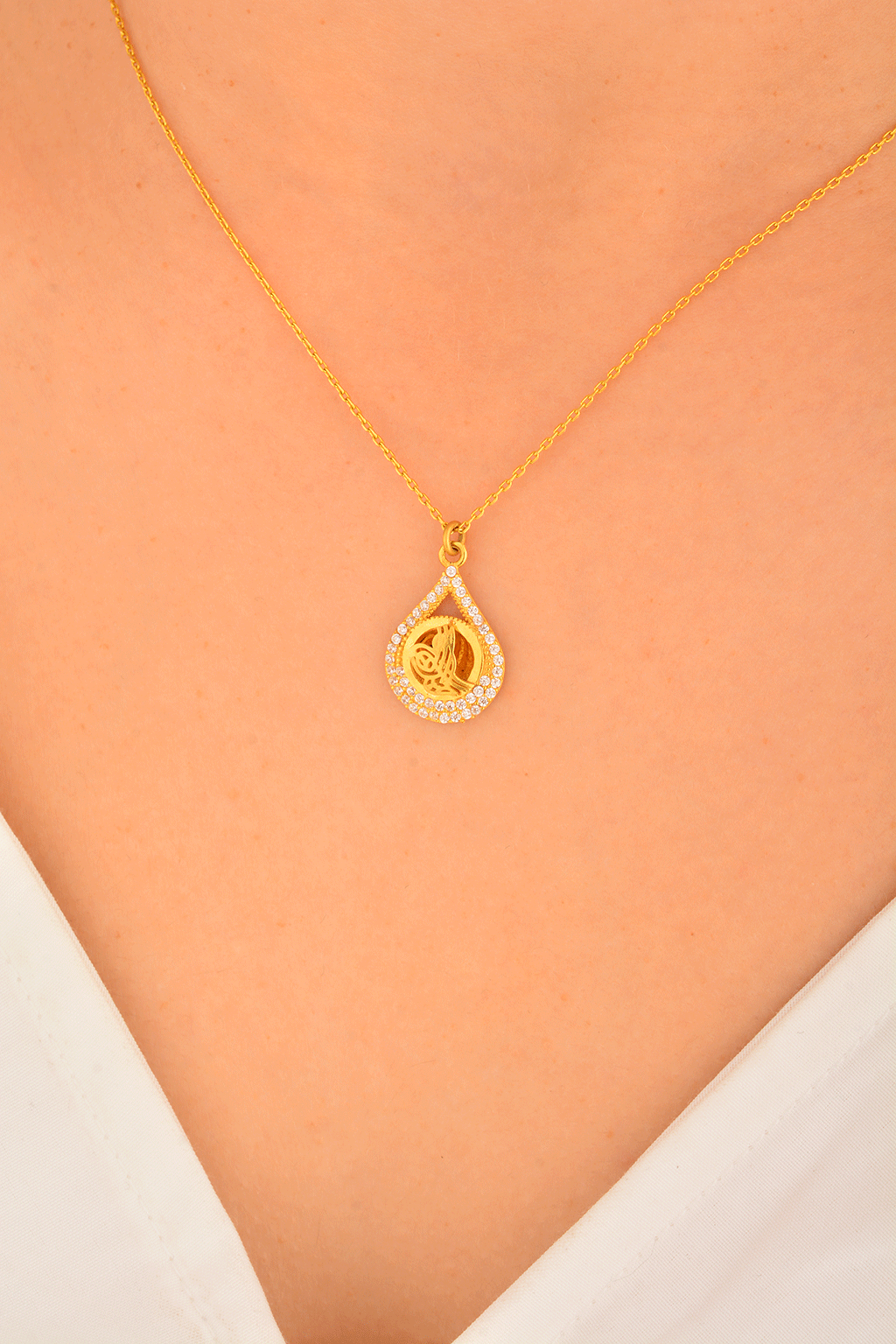 Cebeci 14 Ayar Tuğralı Damla Altın Kolye