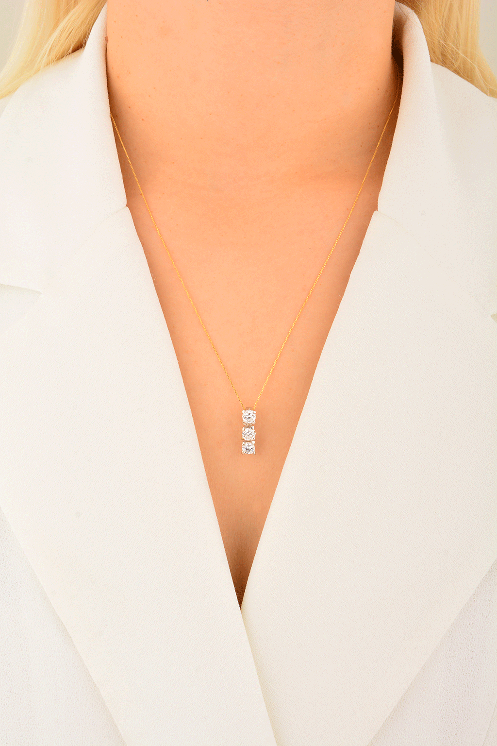 Cebeci 14 Ayar Üç Taşlı Altın Kolye