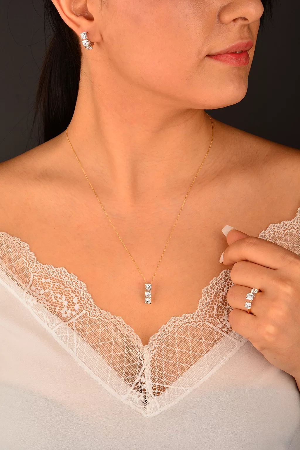 Cebeci 14 Ayar Üç Sıra Taşlı Altın Set Takımı