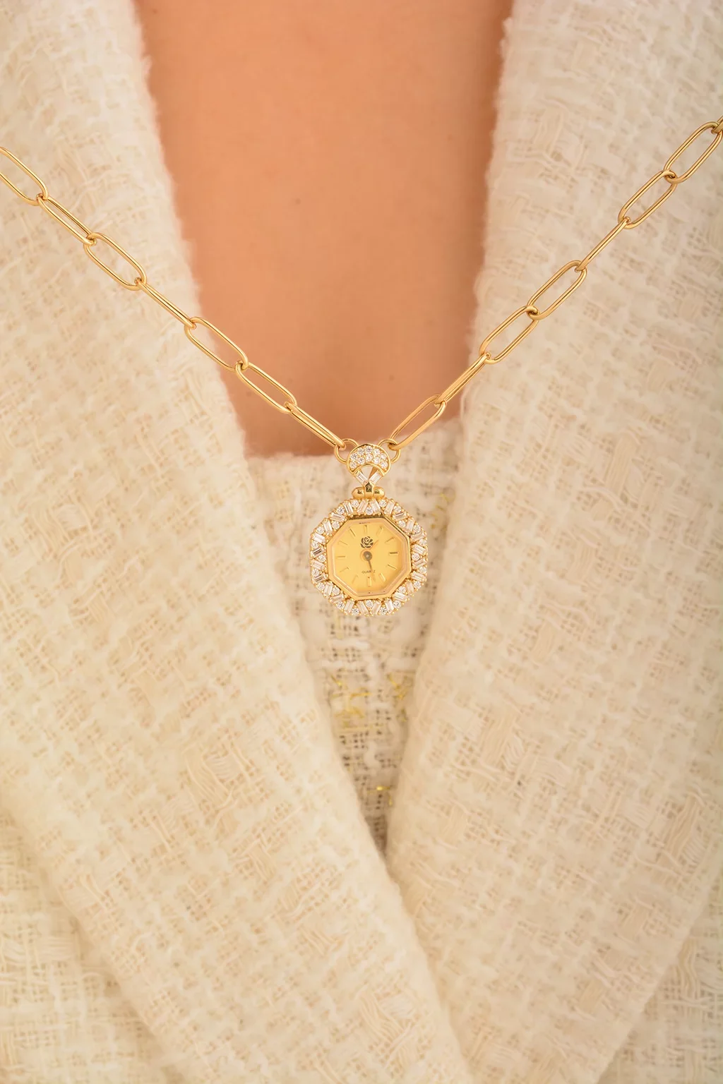 Cebeci 14 Ayar Saat Altın Kolye