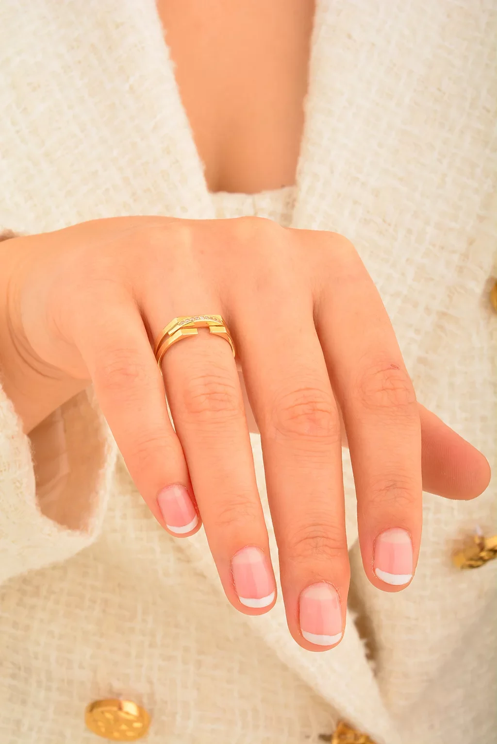 Cebeci 14 Ayar Taşlı Altın Yüzük