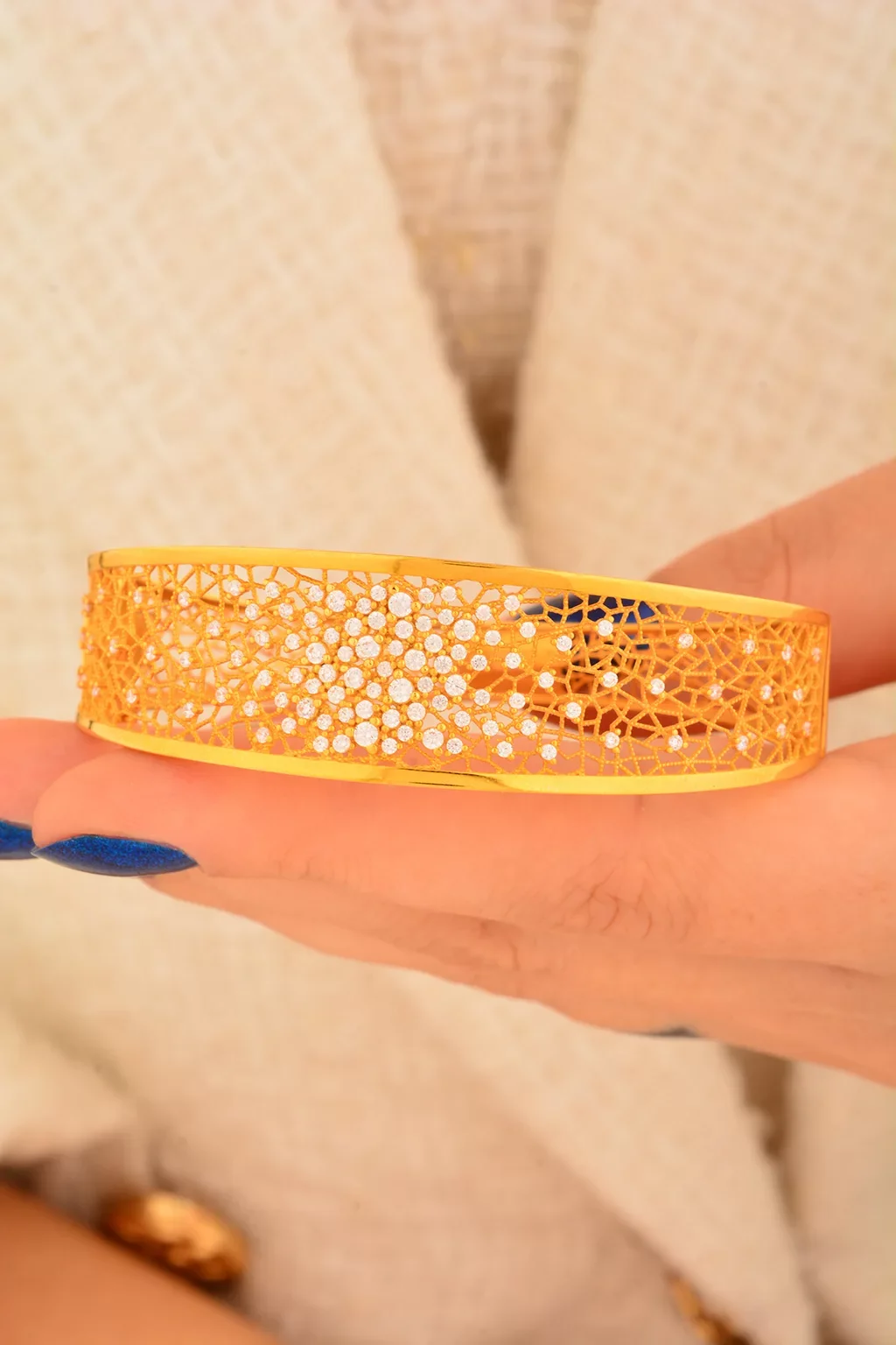 Cebeci 22 Ayar Taşlı Kırık Kelepçe Altın Bilezik