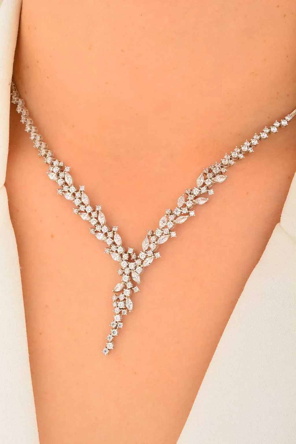 Cebeci 14 Ayar Tektaşlı Altın Yaprak Gerdanlık