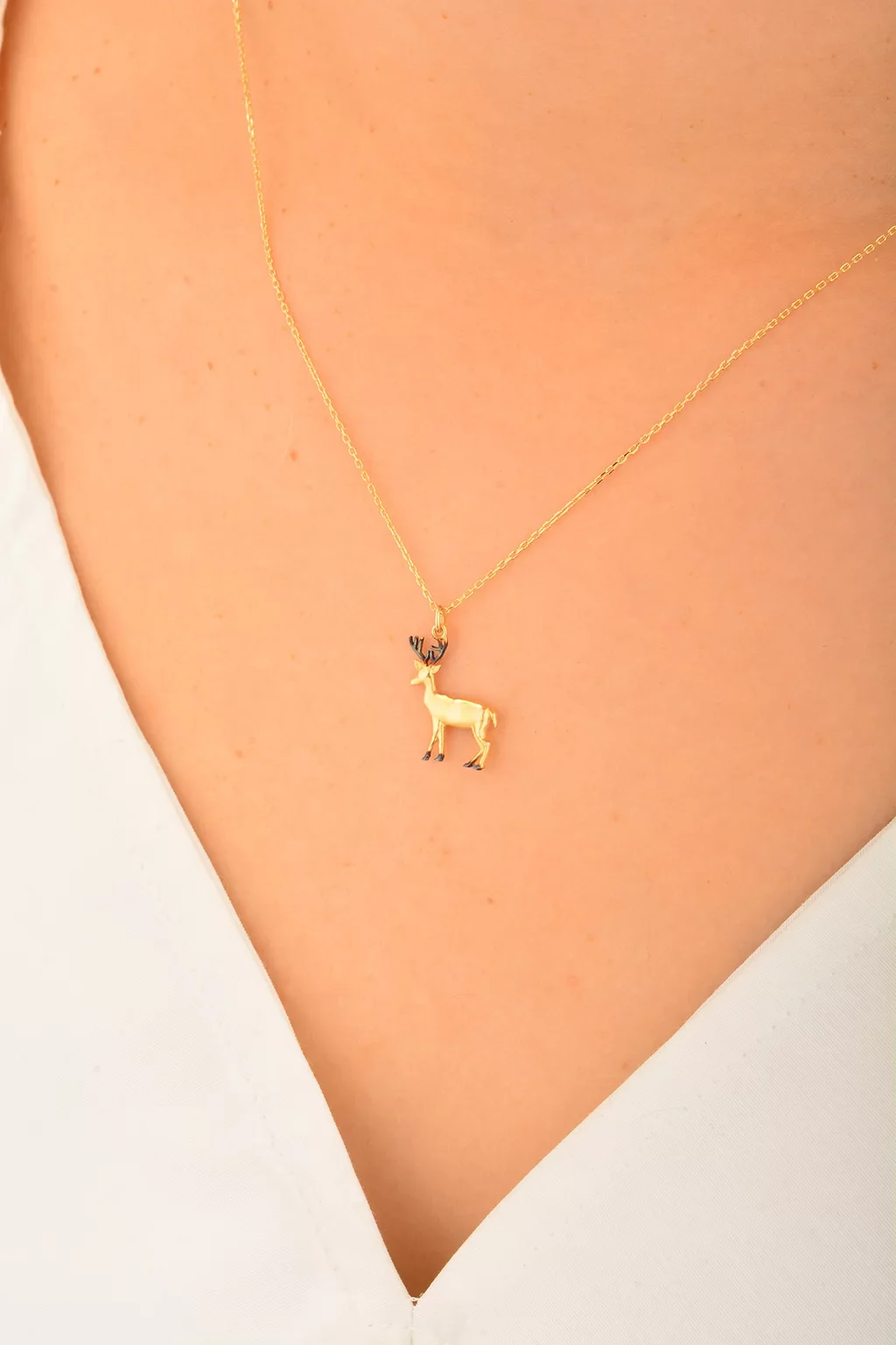 Cebeci 14 Ayar Altın Geyik Kolye