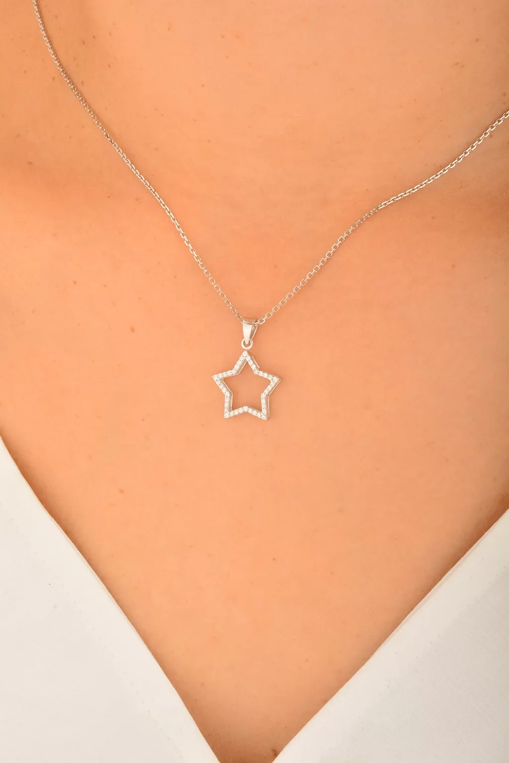 Cebeci 14 Ayar Altın Taşlı Yıldız Kolye Ucu