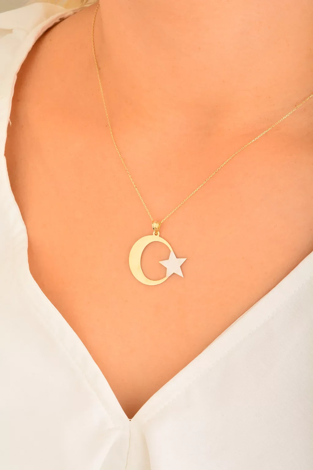 Cebeci 14 Ayar Ay Yıldız Kolye