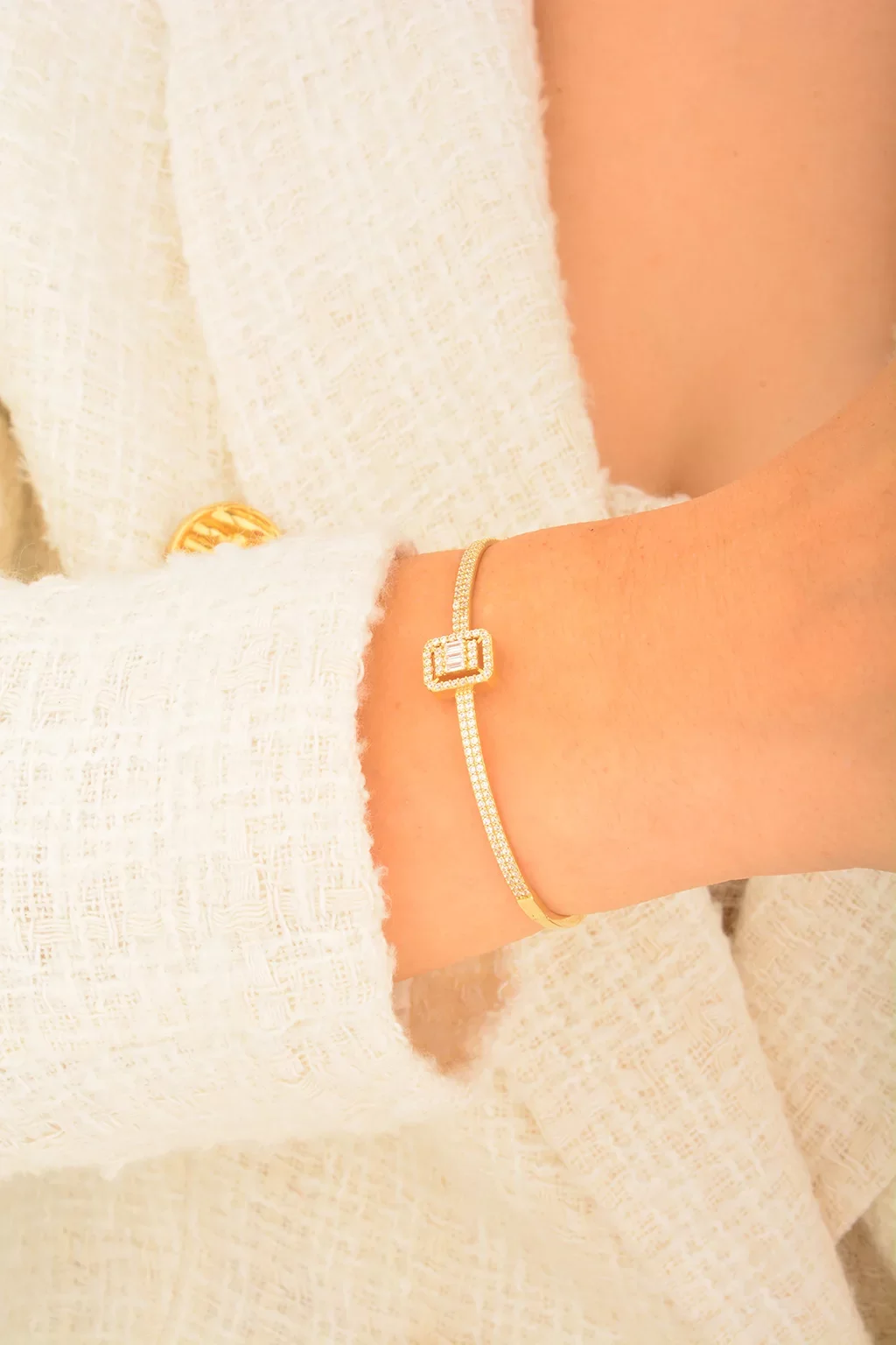 Cebeci 14 Ayar Baget Altın Bilezik