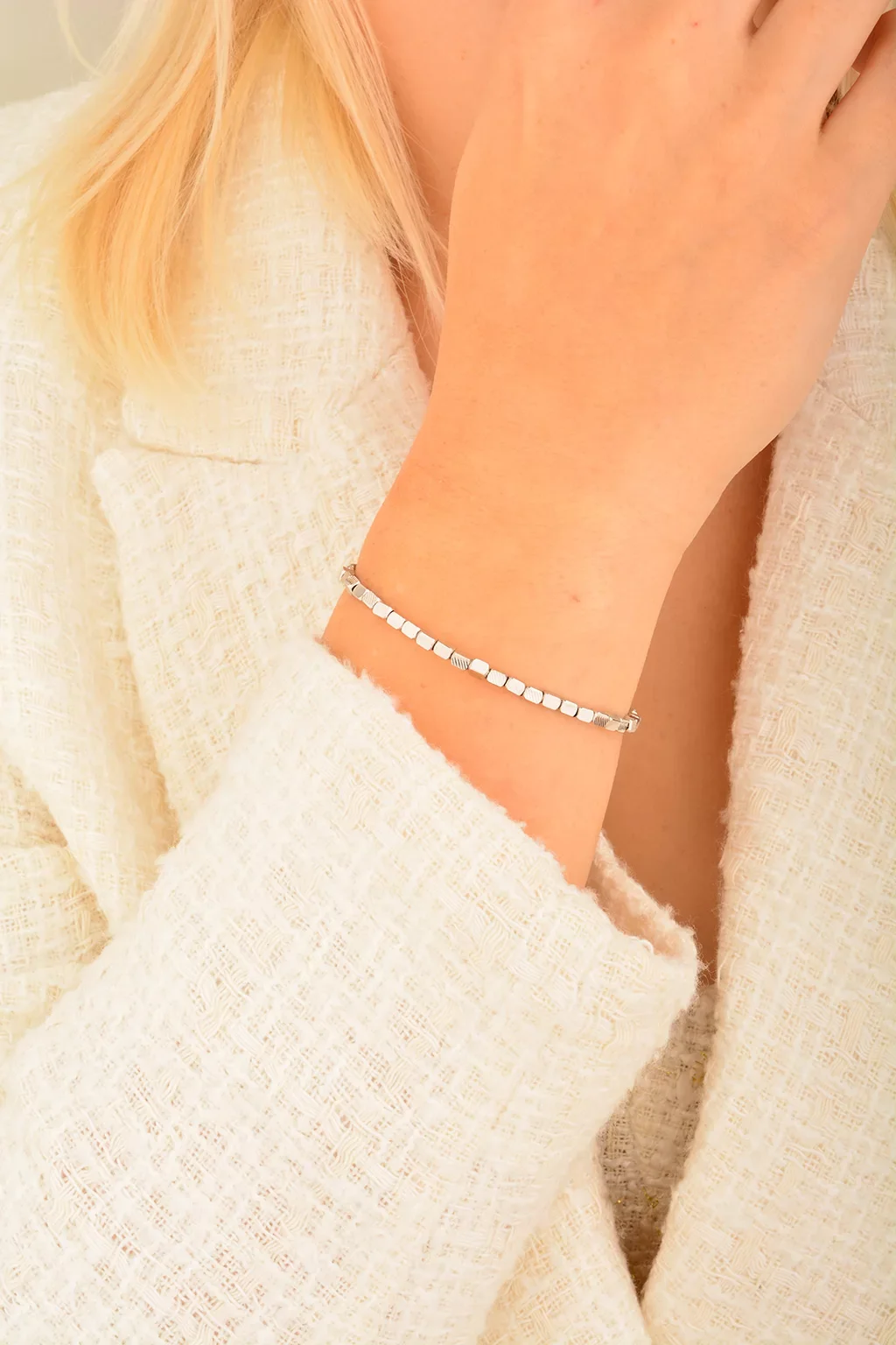 Cebeci 14 Ayar Beyaz Altın Kelepçe Bilezik