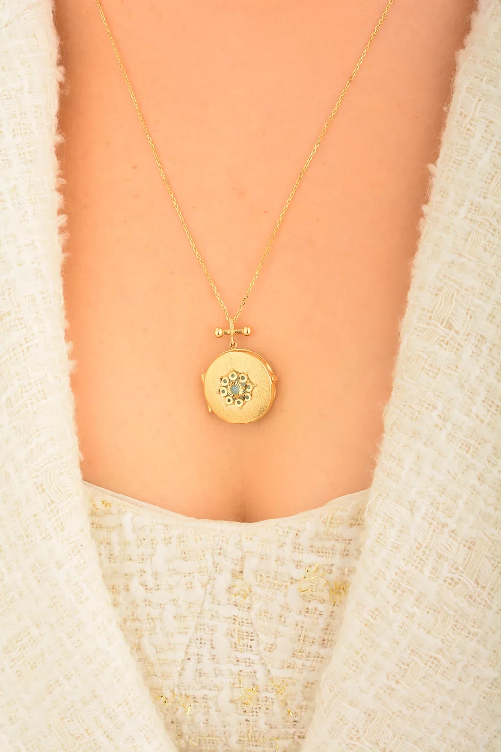 Cebeci 14 Ayar Çerçeve Altın Kolye