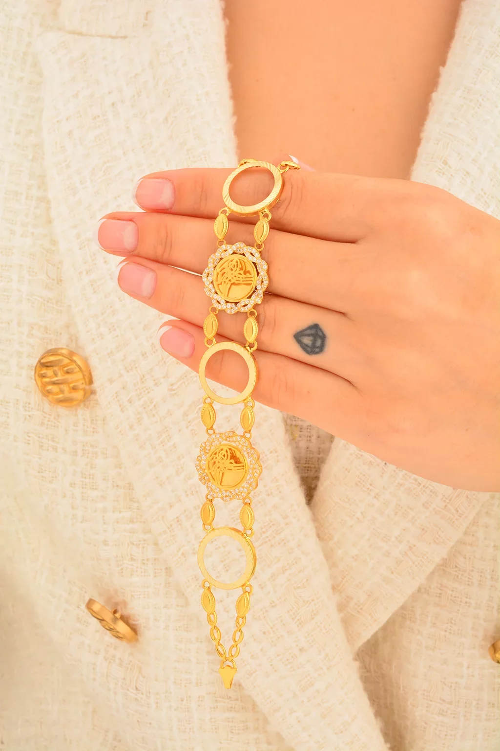 Cebeci 14 Ayar Çerçeveli Tuğra Altın Bileklik