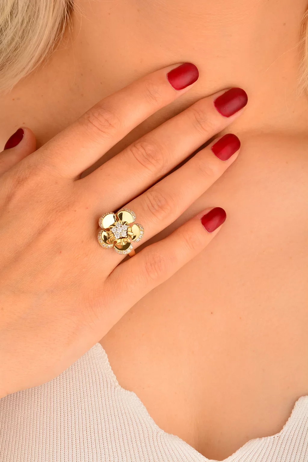 Cebeci 14 Ayar Çiçek Altın Yüzük