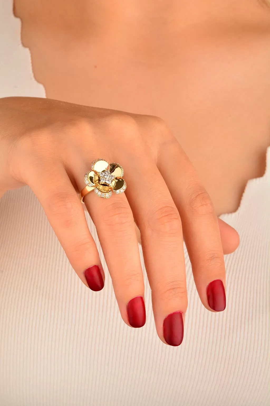 Cebeci 14 Ayar Çiçek Altın Yüzük