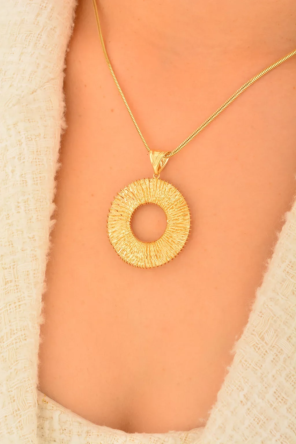 Cebeci 14 Ayar Halka Altın Kolye Ucu