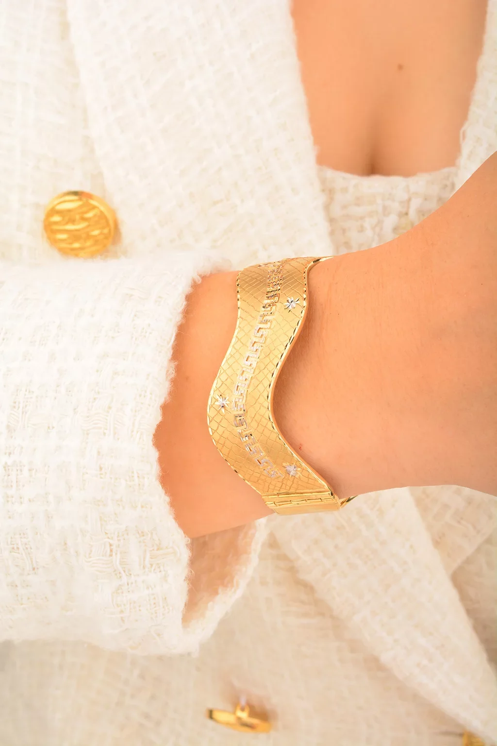 Cebeci 14 Ayar İşlemeli Kelepçe Bilezik