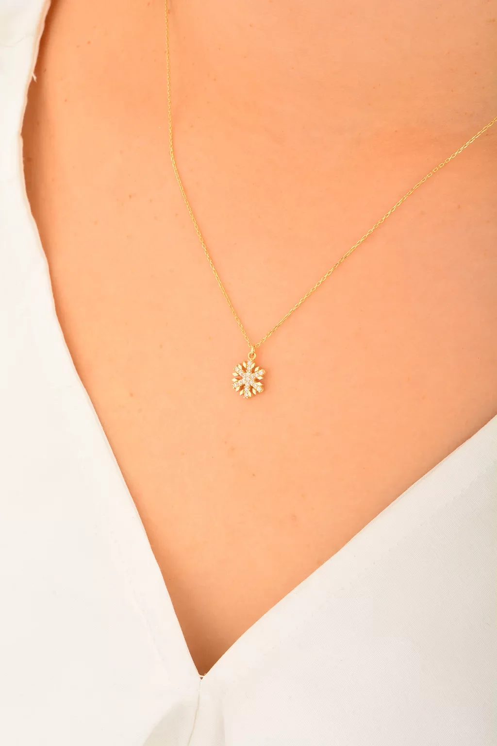 Cebeci 14 Ayar Kar Tanesi Altın Kolye