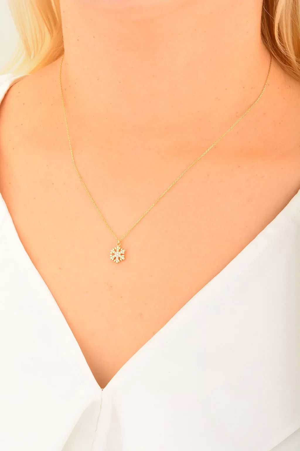 Cebeci 14 Ayar Kar Tanesi Altın Kolye