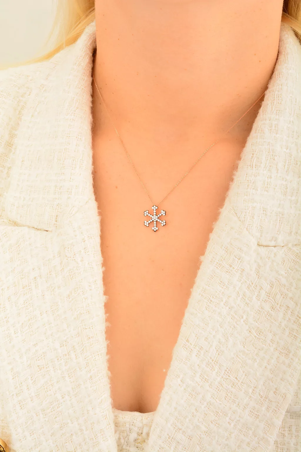 Cebeci 14 Ayar Kar Tanesi Rose Altın Kolye