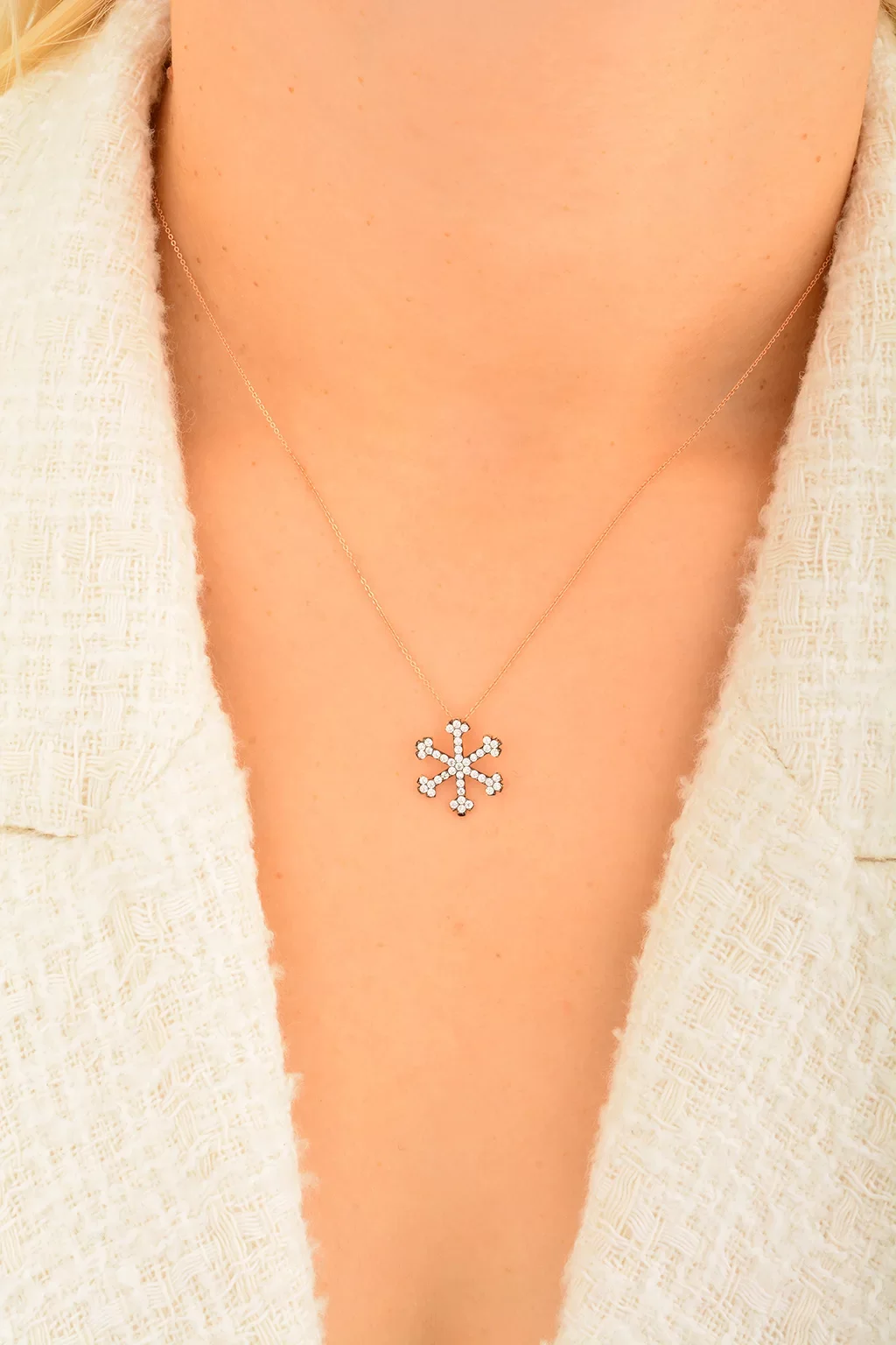 Cebeci 14 Ayar Kar Tanesi Rose Altın Kolye