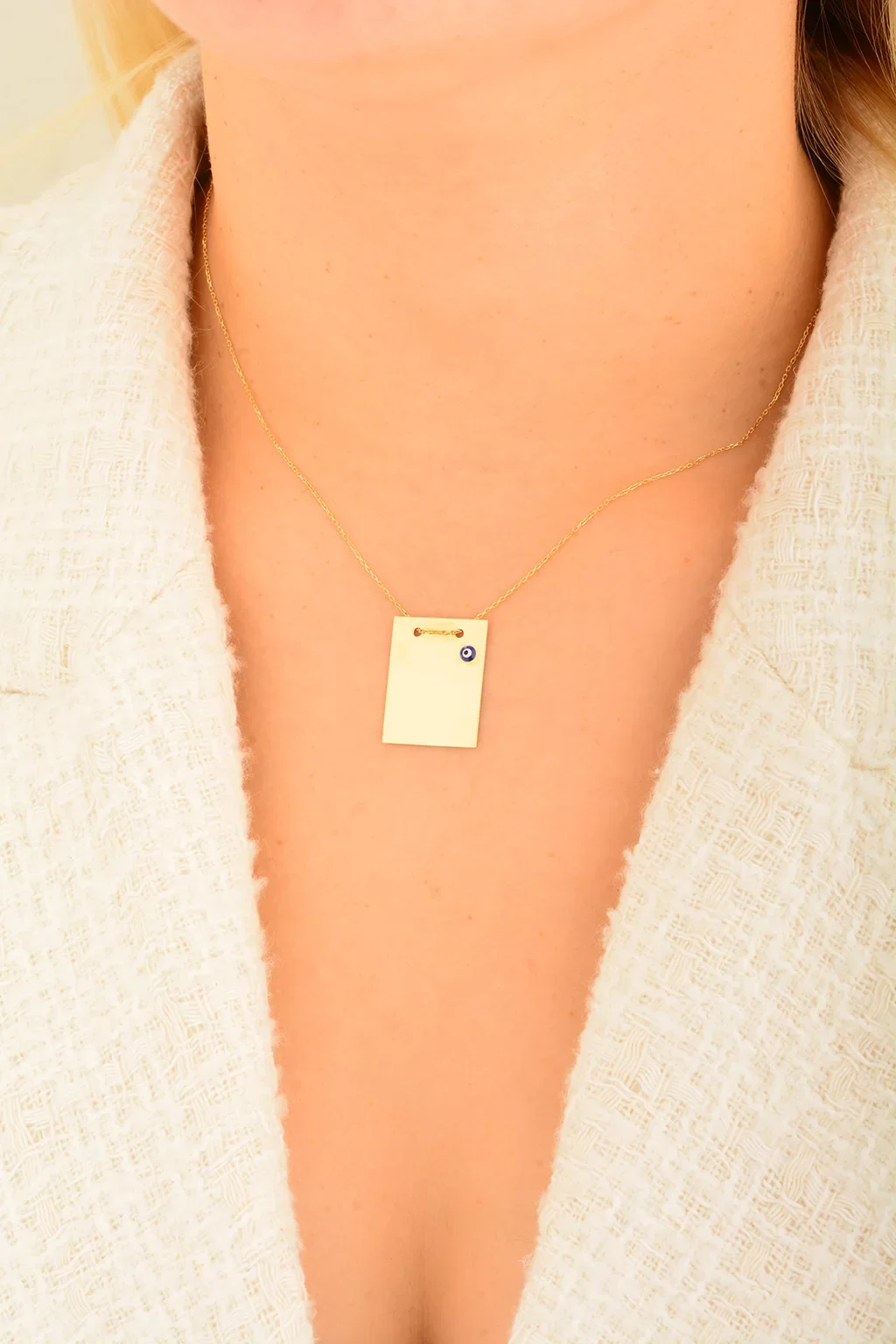 Cebeci 14 Ayar Kare Plaka Nazarlı Altın Kolye