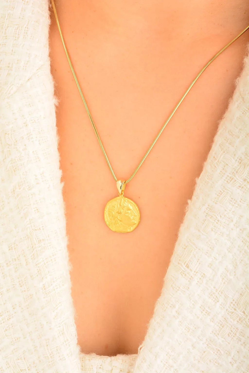 Cebeci 14 Ayar Madalyon Altın Kolye Ucu