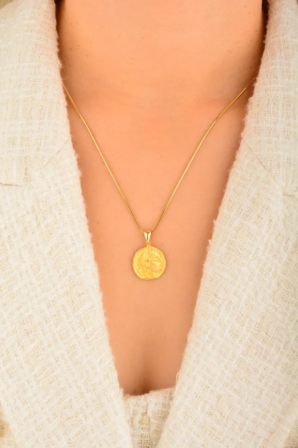 Cebeci 14 Ayar Madalyon Altın Kolye Ucu