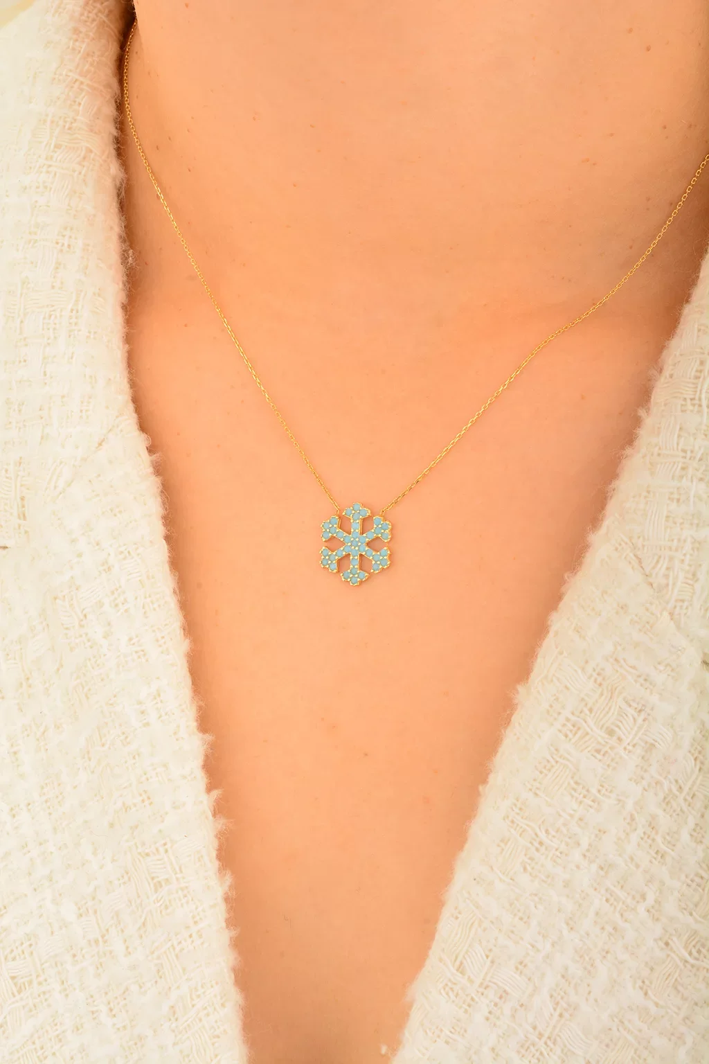 Cebeci 14 Ayar Mavi Kar Tanesi Altın Kolye