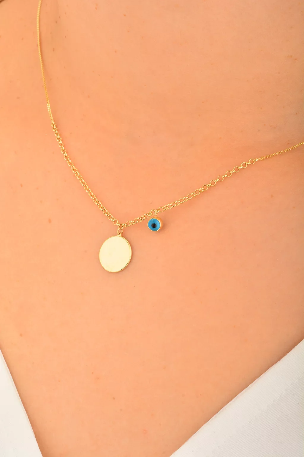 Cebeci 14 Ayar Nazarlı Plaka Altın Kolye