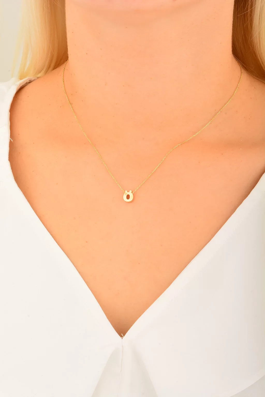 Cebeci 14 Ayar Ö Harfli Altın Kolye