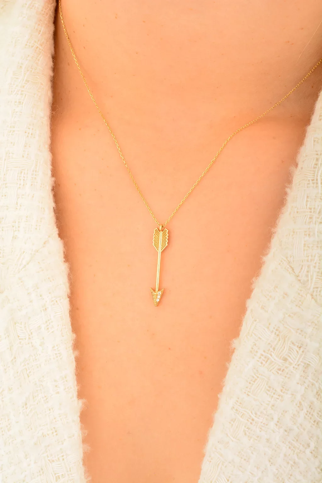 Cebeci 14 Ayar Ok Altın Kolye