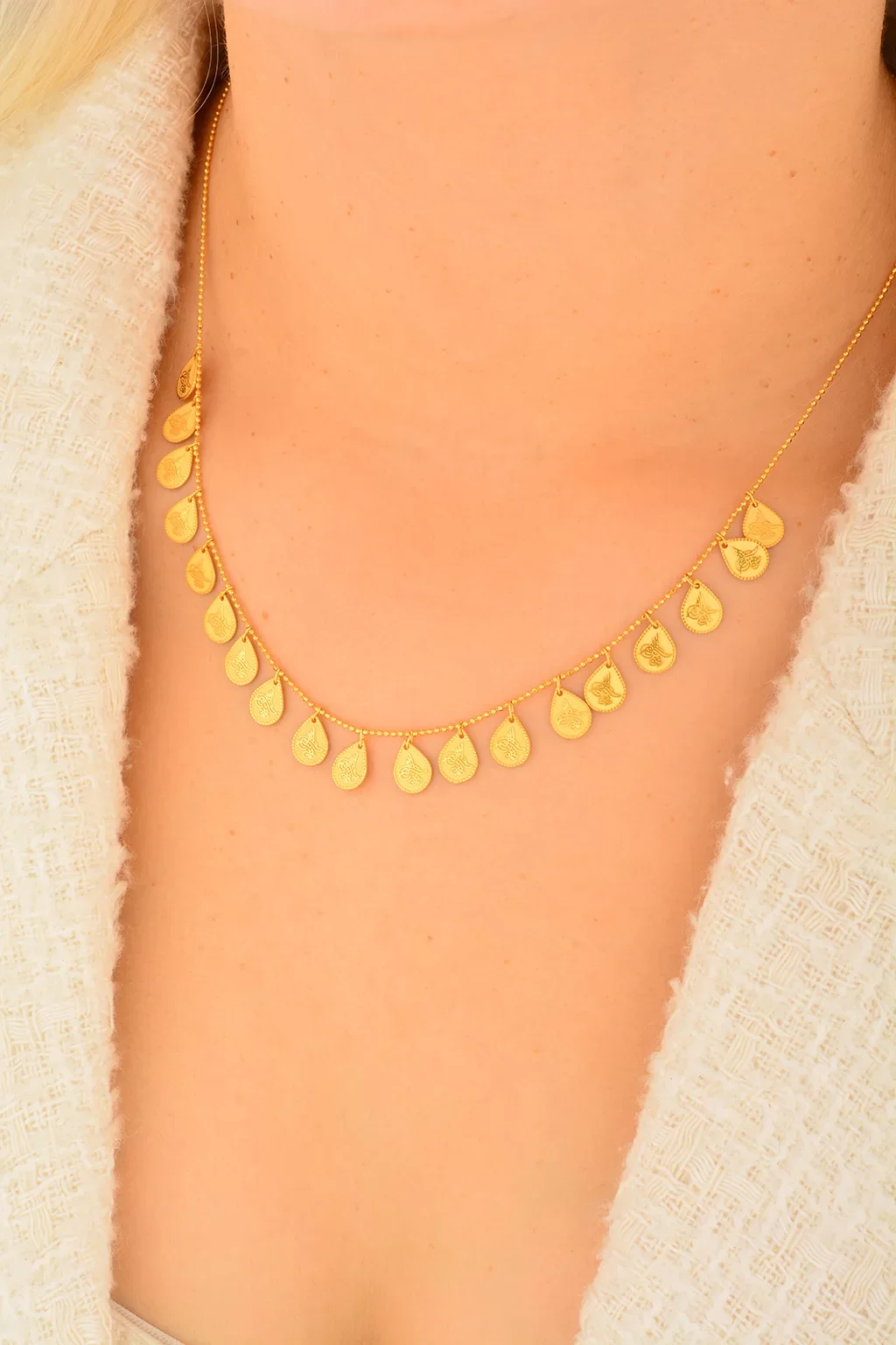 Cebeci 14 Ayar Pullu Tuğralı Altın Kolye