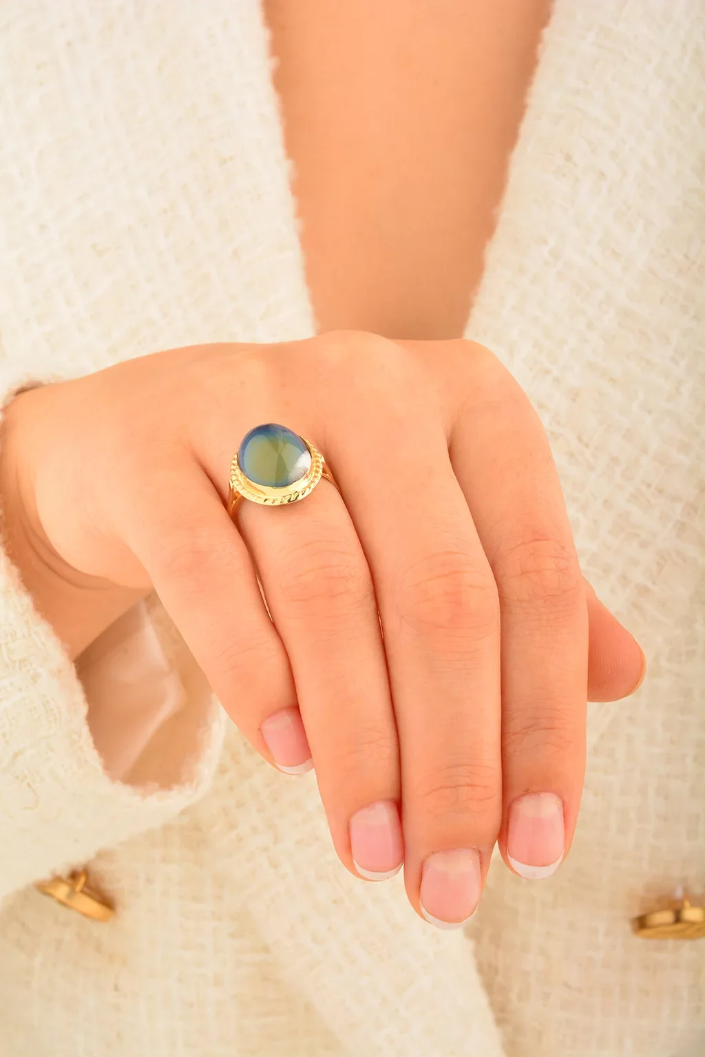 Cebeci 14 Ayar Renkli Taşlı Altın Yüzük