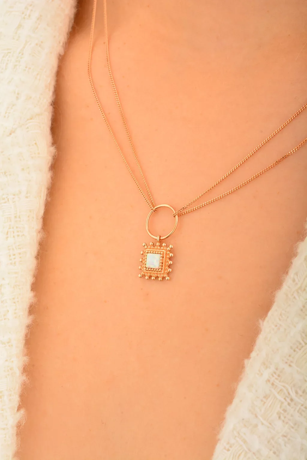 Cebeci 14 Ayar Sedef Rose Altın Kolye