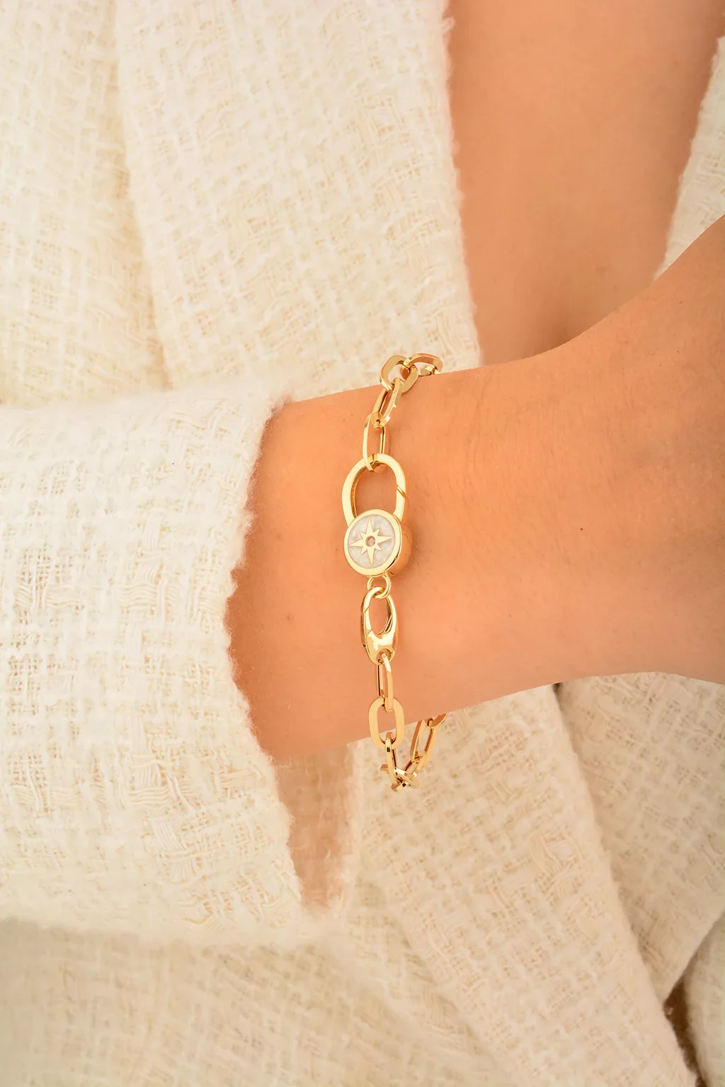 Cebeci 14 Ayar Sedefli Ataç Altın Bileklik