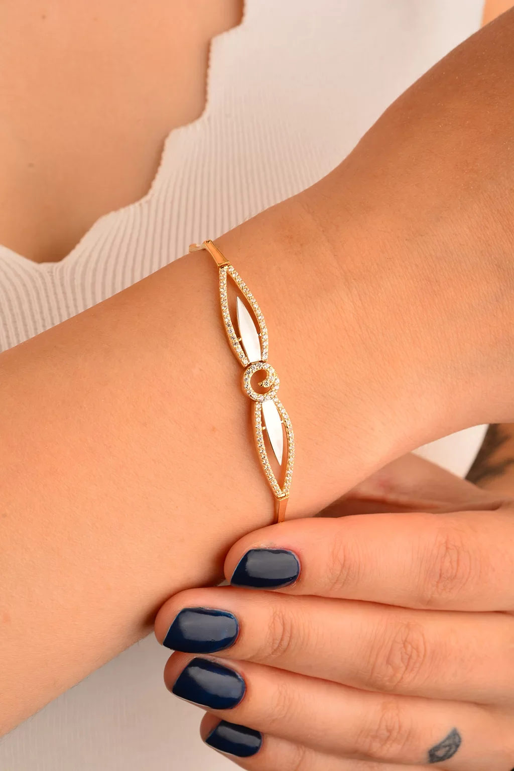 Cebeci 14 Ayar Taşlı Altın Bileklik