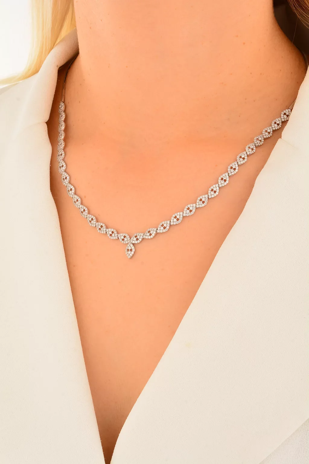 Cebeci 14 Ayar Taşlı Altın Gerdanlık