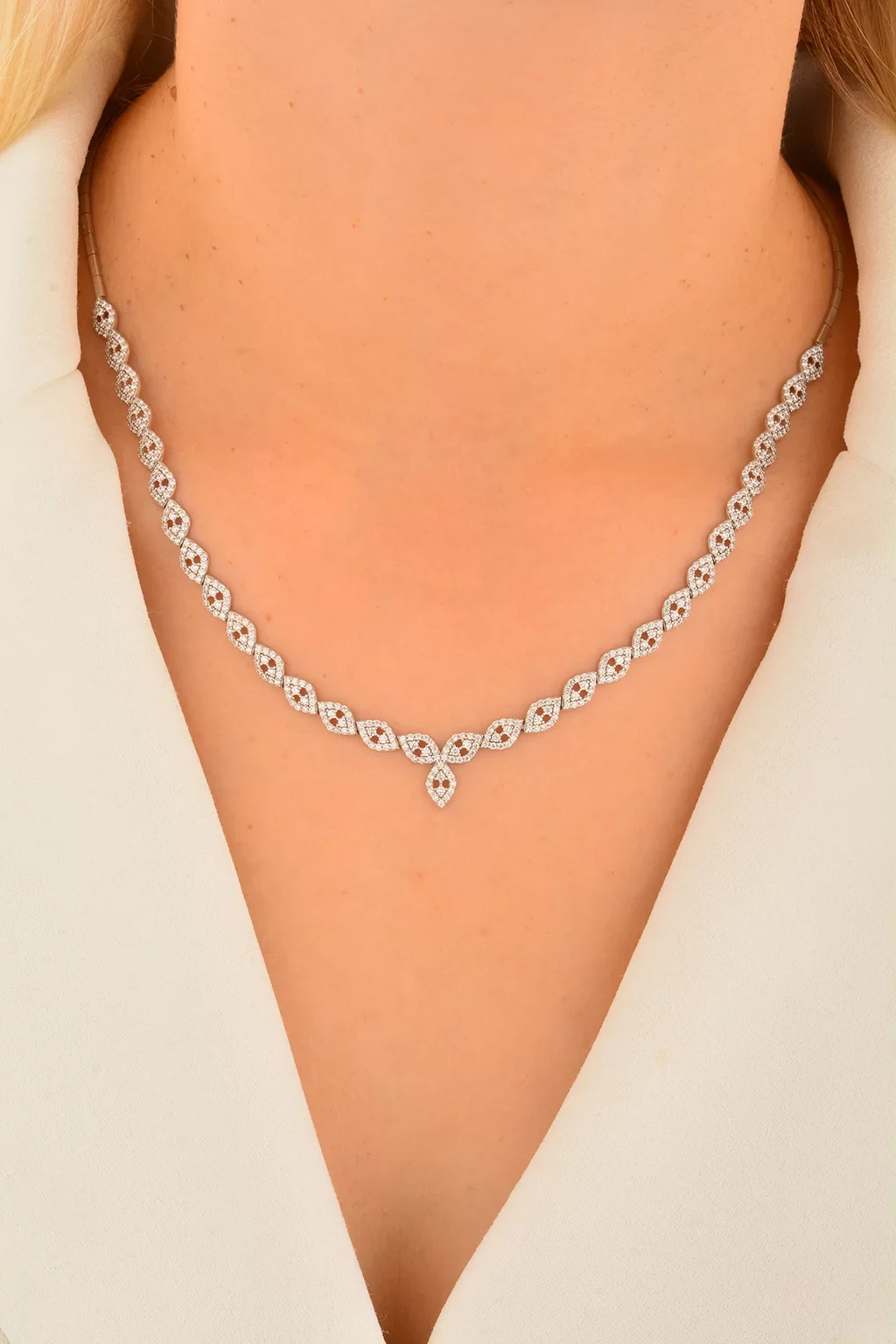 Cebeci 14 Ayar Taşlı Altın Gerdanlık