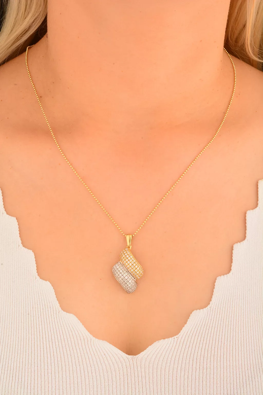 Cebeci 14 Ayar Taşlı Altın Kolye Ucu