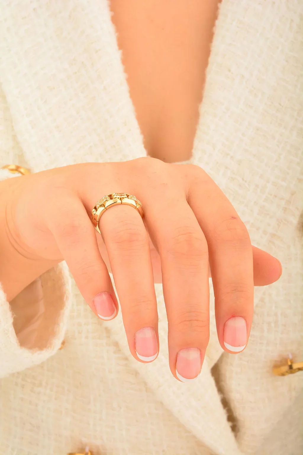 Cebeci 14 Ayar Taşlı Altın Yüzük