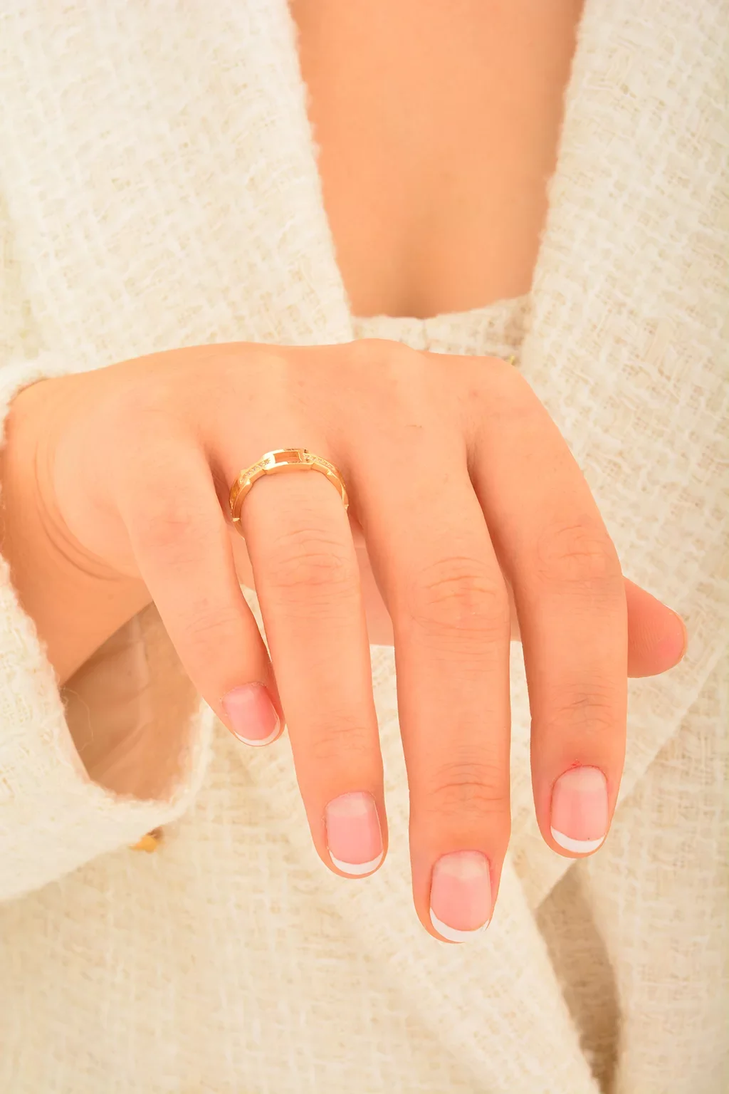 Cebeci 14 Ayar Taşlı Altın Yüzük