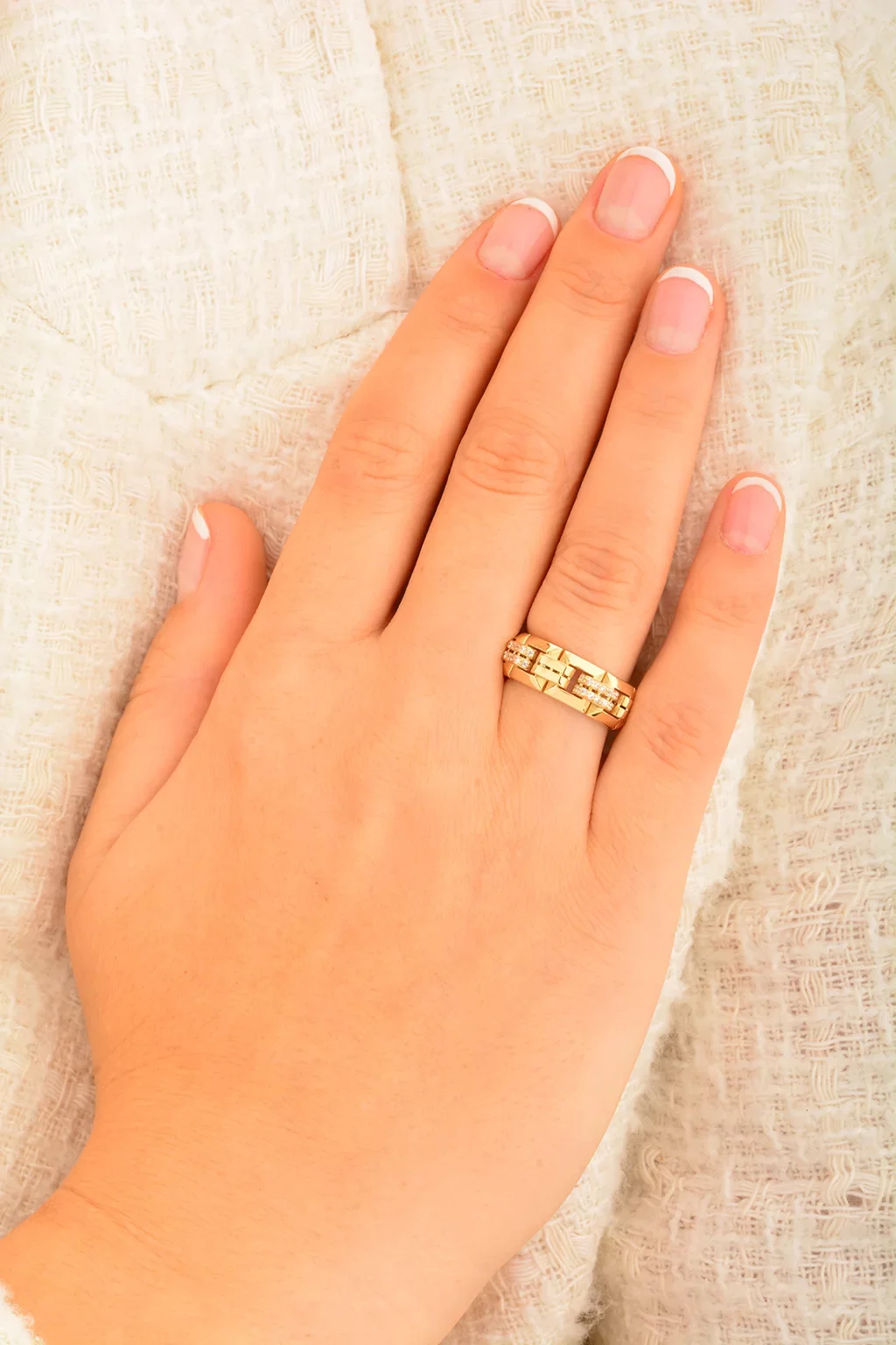 Cebeci 14 Ayar Taşlı Altın Yüzük