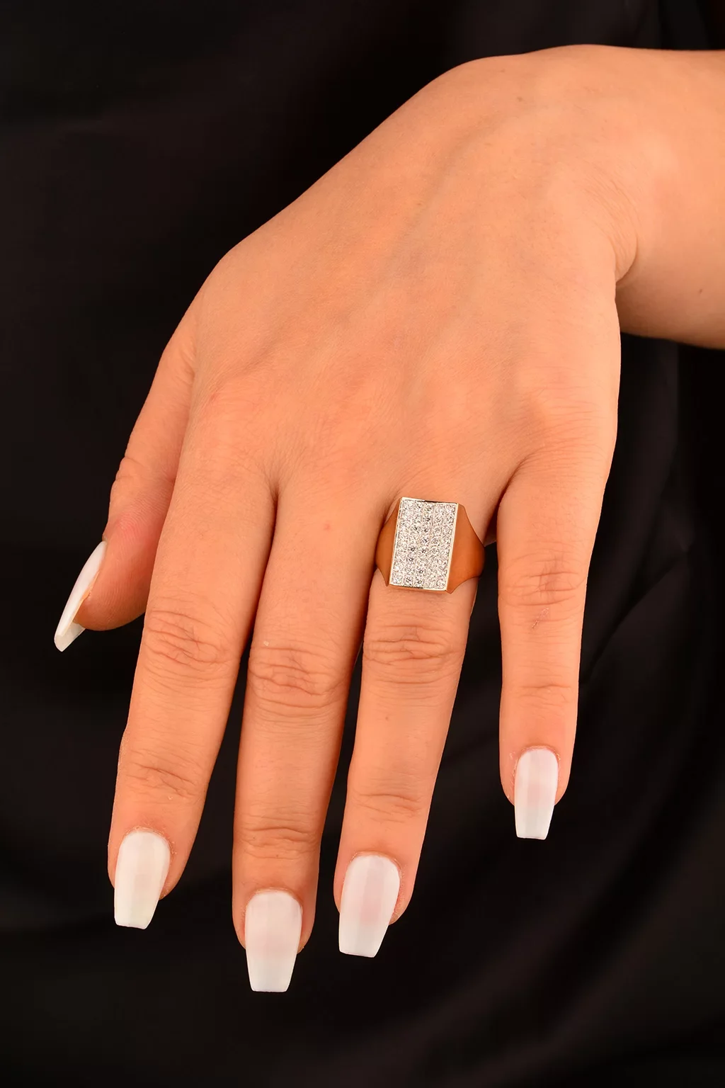 Cebeci 14 Ayar Taşlı Altın Yüzük