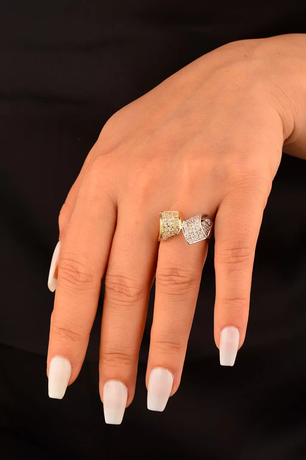 Cebeci 14 Ayar Taşlı Altın Yüzük