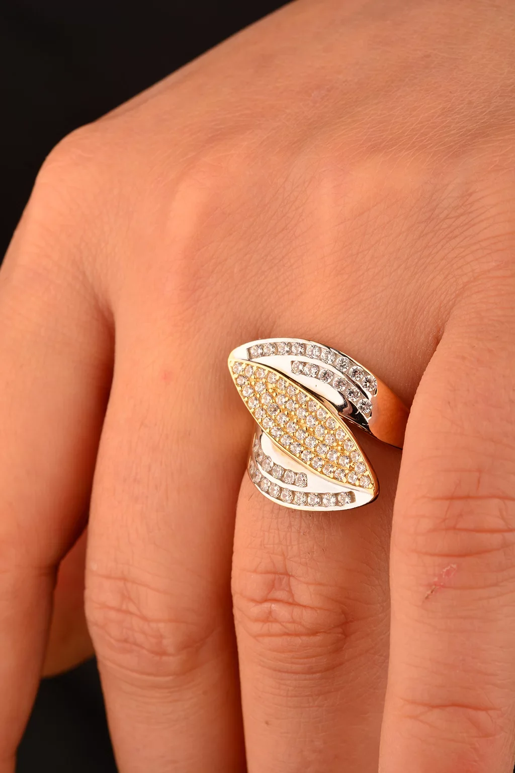 Cebeci 14 Ayar Taşlı Altın Yüzük